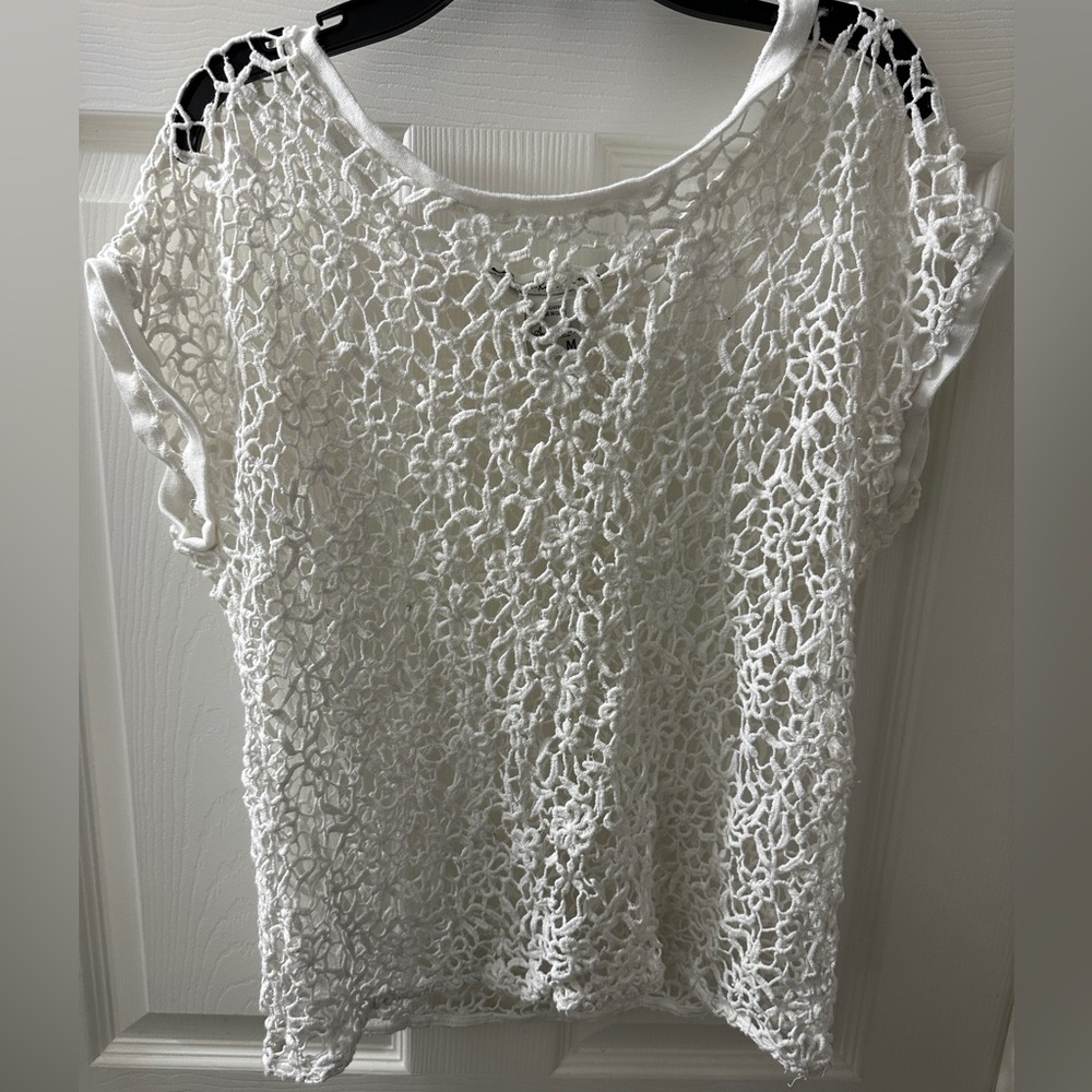 American Rag Crotchet White Top Size Medium